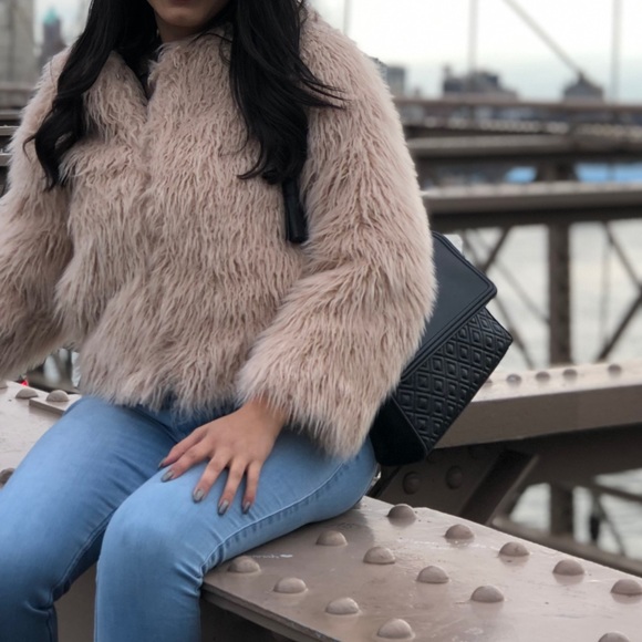 Express Jacket - Picture 2 of 8